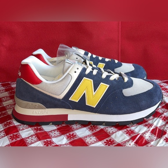 New Balance classics ML 574 DVR Men's Sneaker Sport Casual Shoes Blue 11.5 - Picture 2 of 7